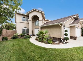 833 Greenridge Rd, Corona, CA 92882