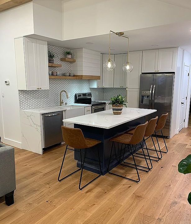 1st image of 301 Independence Ave