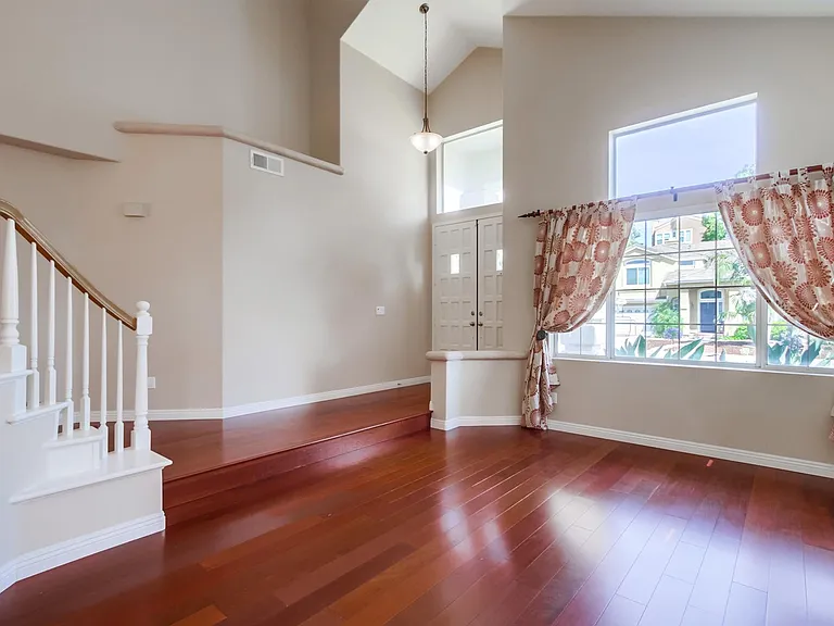 13945 Lewiston St — Photo 5