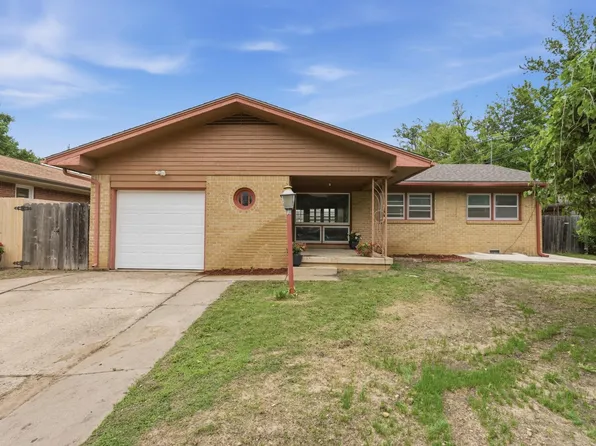 608 S Longfellow Ln, Wichita, KS 67207