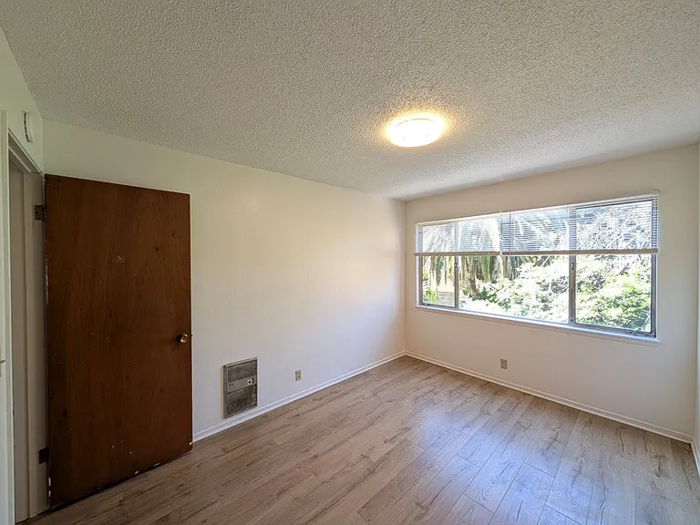 1925 Delaware St #2D — Photo 21