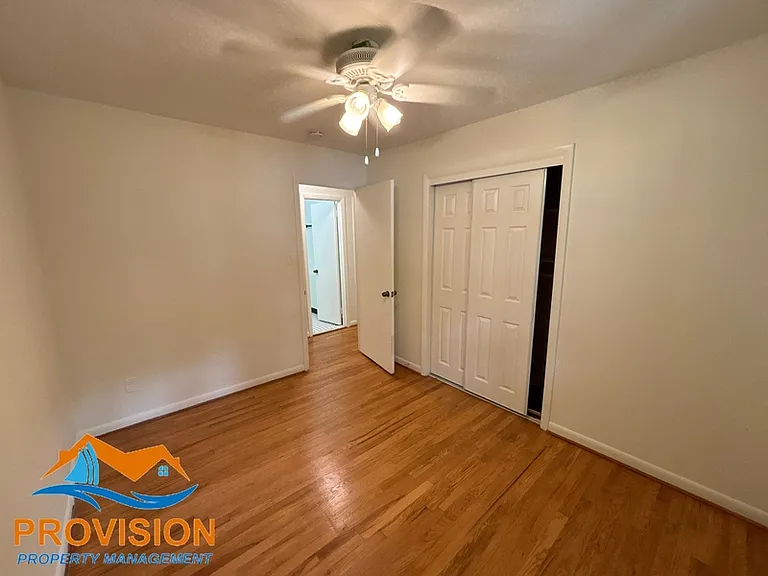 20 Washington Dr — Photo 10