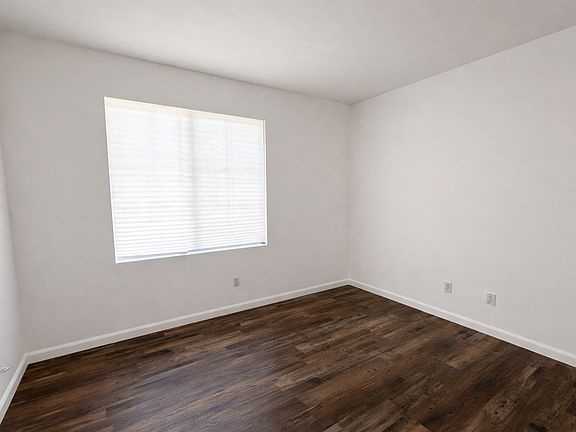 5th image of 1920 Tanglewood Dr