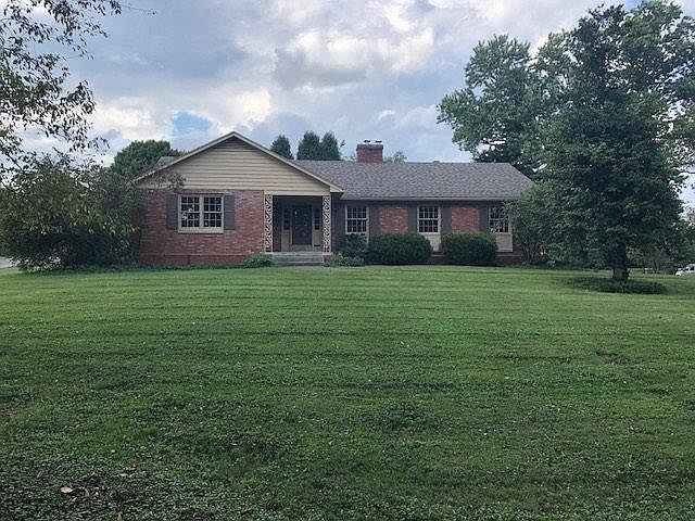 1st image of 140 Country Ln