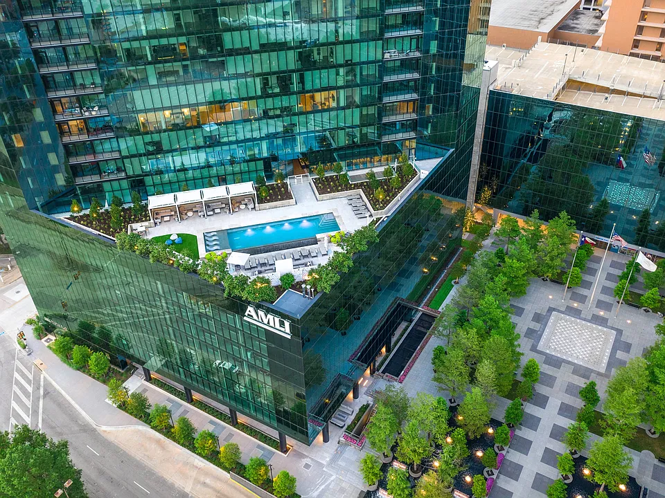 AMLI Fountain Place