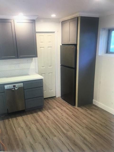 1st image of 307 40th St #E