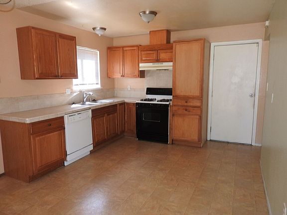 2nd image of 6861 Cherrywood Cir