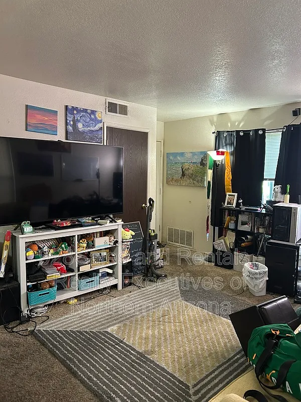 1 bed, 1.0 bath, 520 sqft, $1,325 — Photo 3