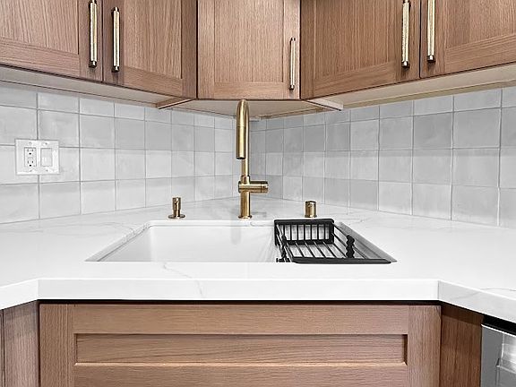 5th image of 9948 Del Rio Way