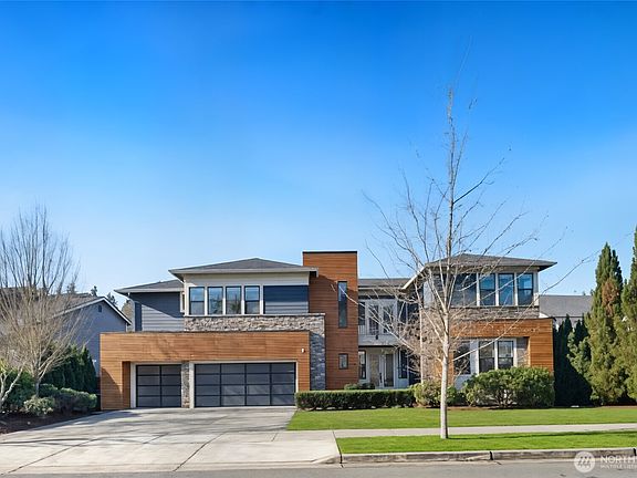 2nd image of 15903 98th Avenue NE