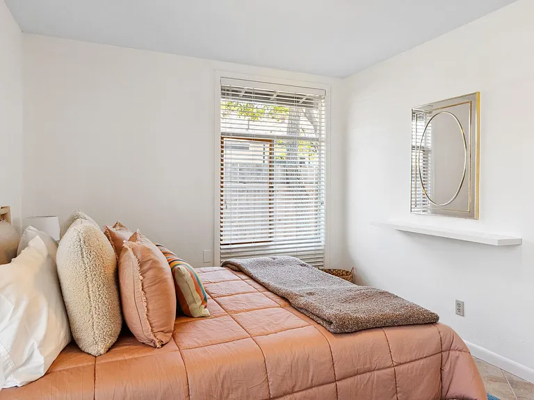 1501 Westmoor Dr — Photo 20