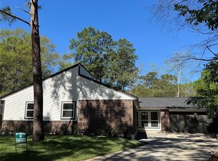 9 Woodlot Ct, Spring, TX 77380