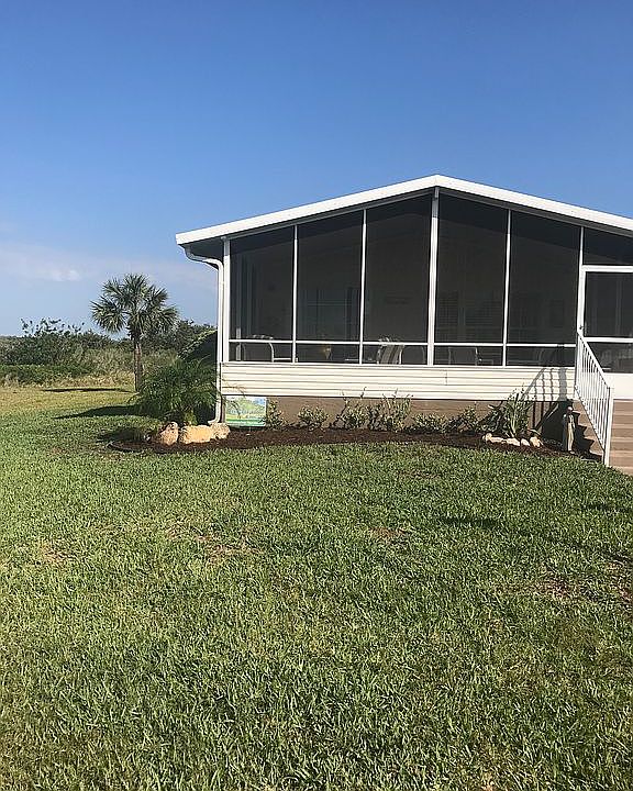 2nd image of 18 Windward Dr