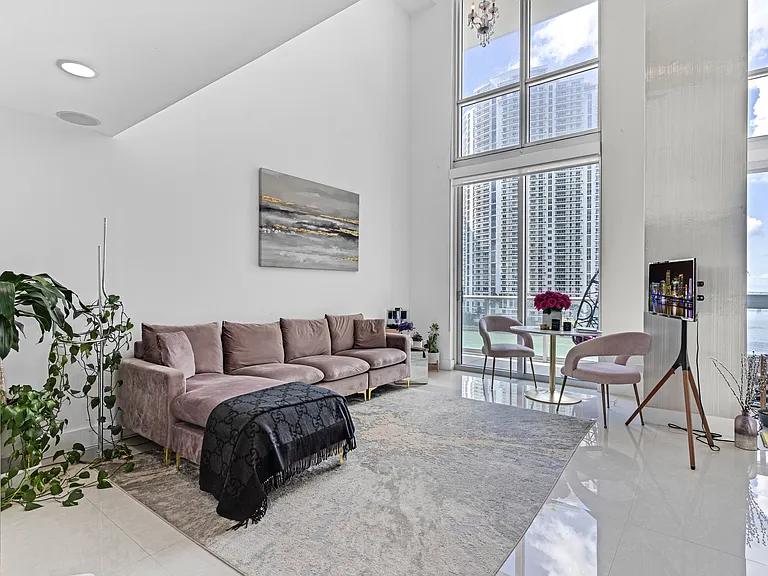 300 S Biscayne Blvd #L-612 — Photo 6