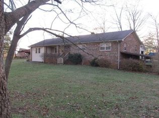 3685 Pettit Cove Rd, Quebeck, TN 38579