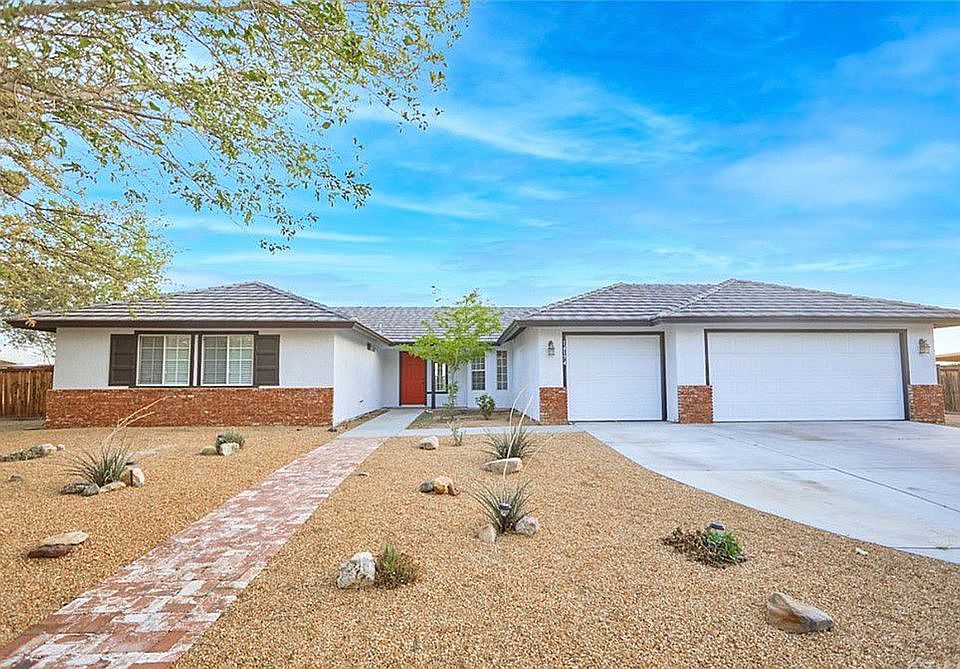 1st image of 16174 Lago Vista Ln