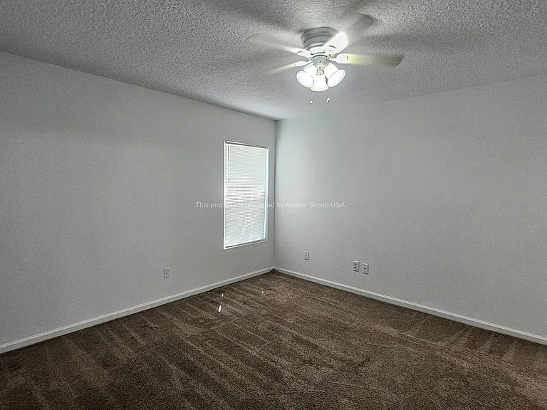 9453 Thorn Glen Rd — Photo 17