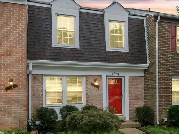 1937 Mariner Ln, Woodbridge, VA 22192