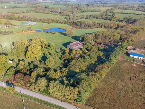 6615 Briar Hill Rd, Paris, KY 40361