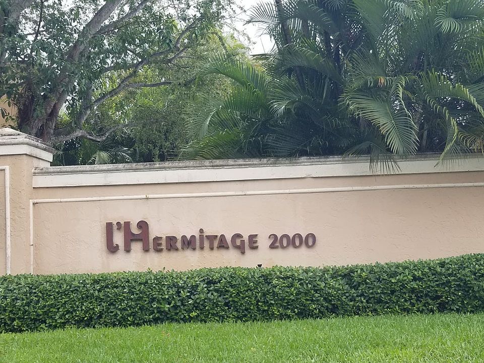 1st image of 2000 S Bayshore Dr APT 25