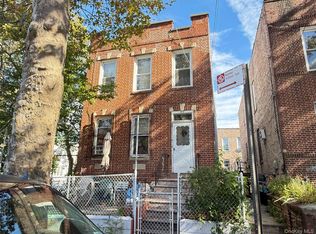 1901 21st Rd, Astoria, NY 11105