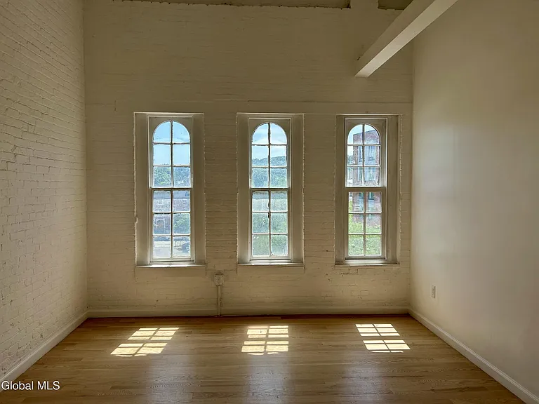 155 River St #5D — Photo 23
