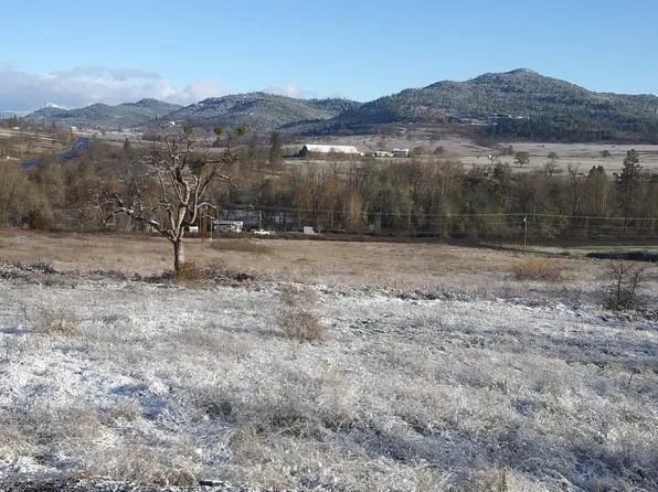 126 Butte Falls Hwy, Eagle Point, OR 97524
