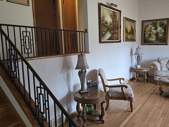 5th image of 20120 Keystone Ave