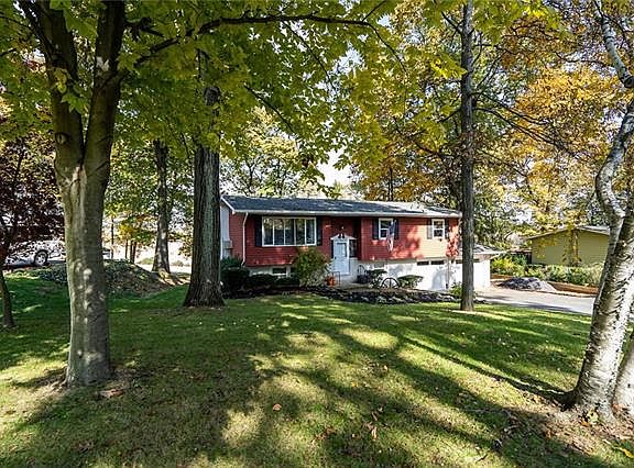3rd image of 2436 Cherrywood Ln