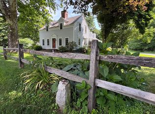 11 Green River Rd, Greenfield, MA 01301