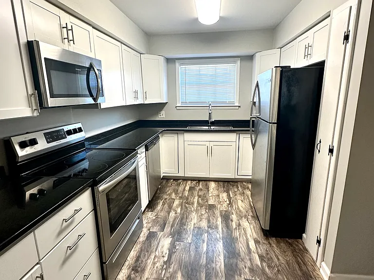 2092 Anderson Rd — Photo 11