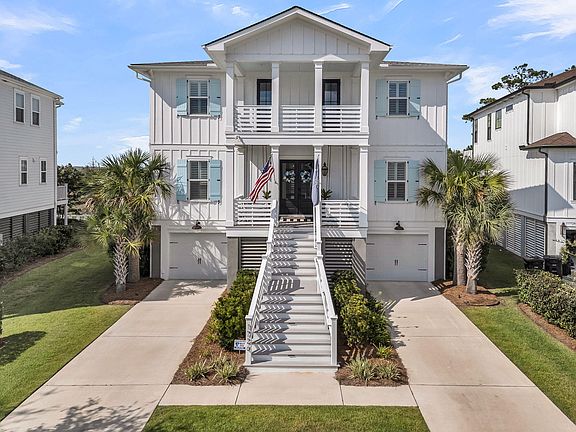 3rd image of 1726 Fort Palmetto Cir