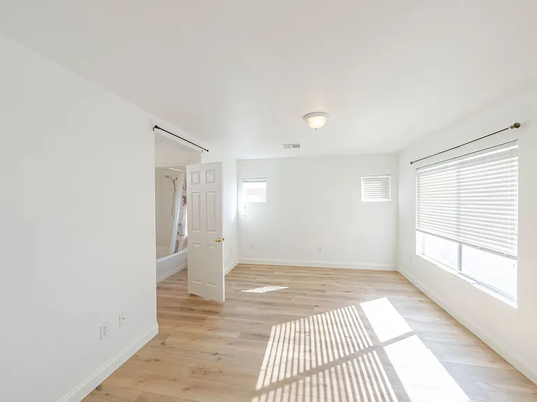 8146 Golden Flowers St — Photo 11