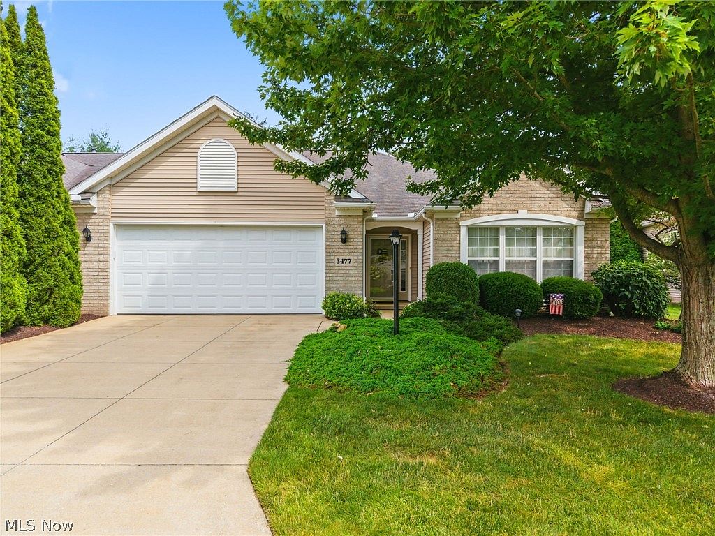 3477 Elmhurst Cir