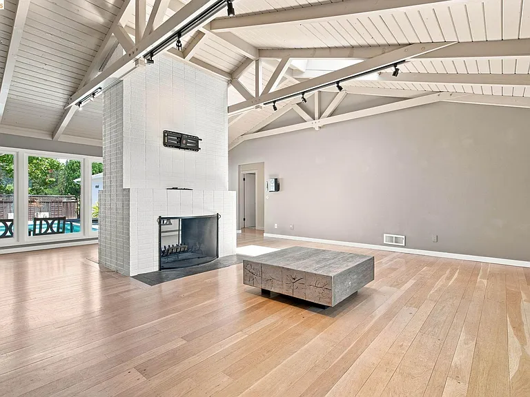 26 Dudley Ct — Photo 4