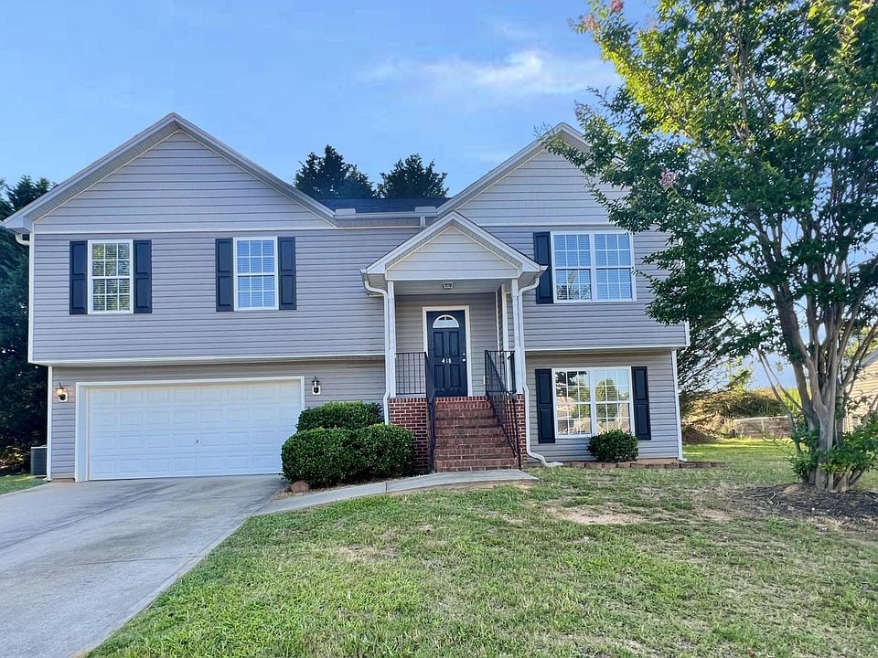 1st image of 418 Dellwater Way