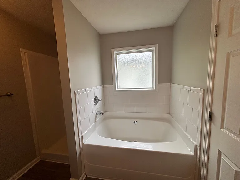 306 Chalet Cir — Photo 14