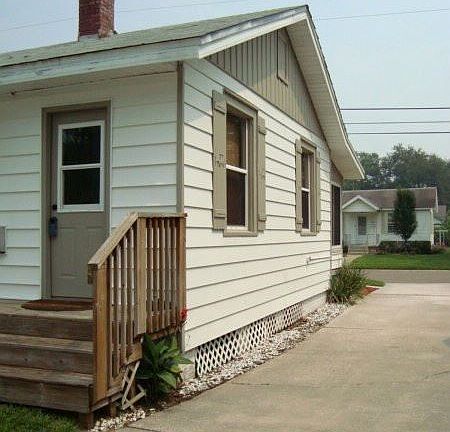 2nd image of 3644 Dellwood Ave