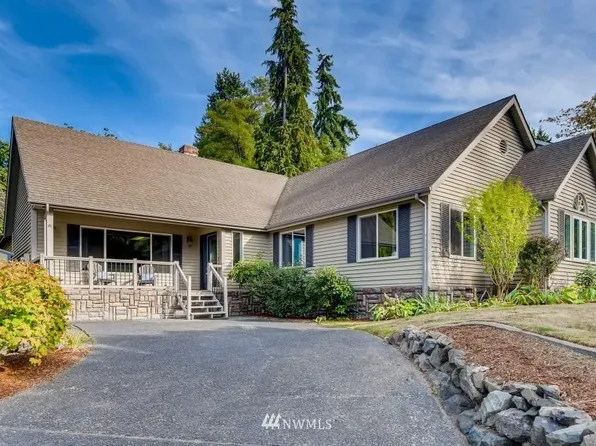 8103 NE 158th St, Kenmore, WA 98028