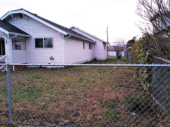 3rd image of 7028 S Alder St