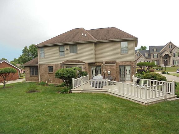 3rd image of 1029 Lauren Dr