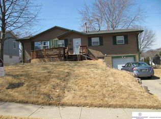 2220 S 123rd St, Omaha, NE 68144