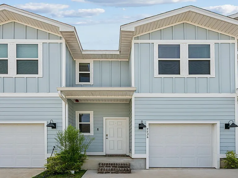 9536 Nature Creek Cir — Photo 1