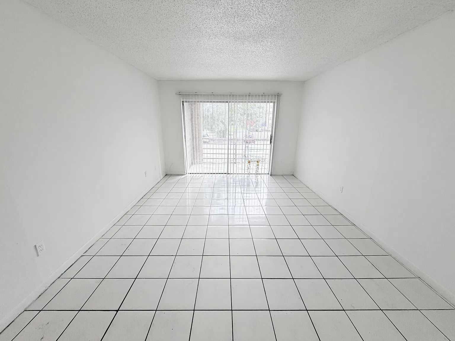 2800 Northwest 56th Avenue, F201 - 1 — Photo 3