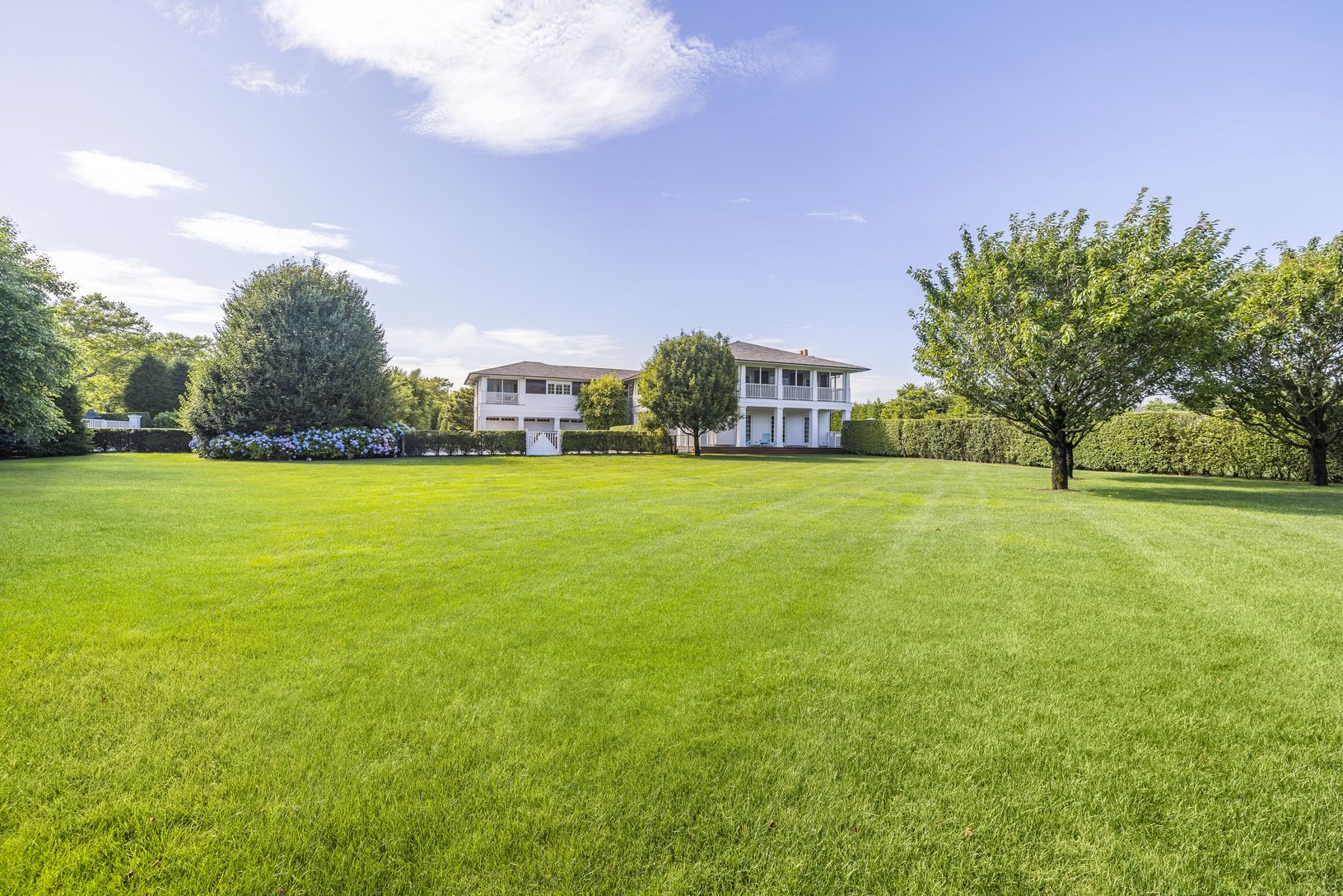  Expansive Lawn
