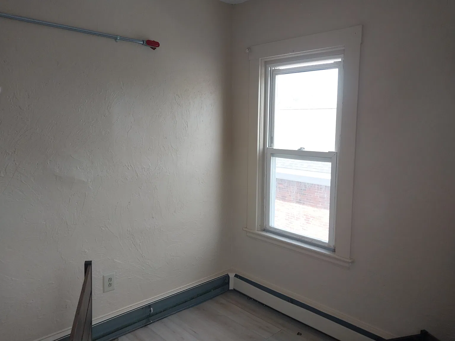 12 bed, 1500 sqft, $750 — Photo 3