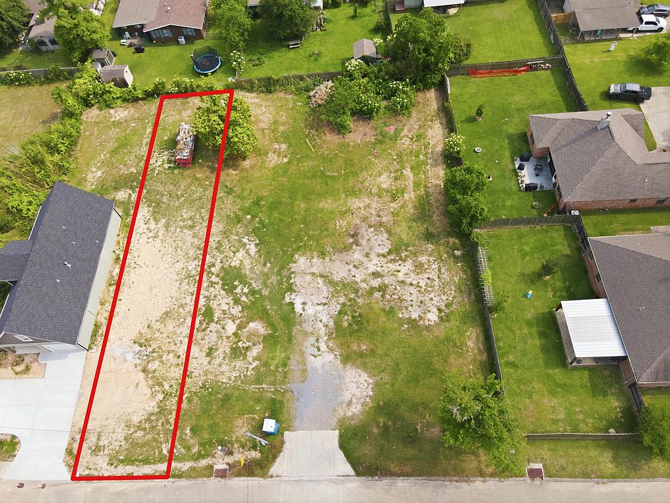 1st image of 909 W Sale Rd