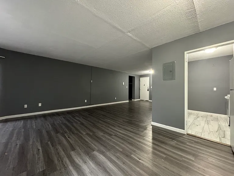 170-4H Hillside Ave — Photo 2