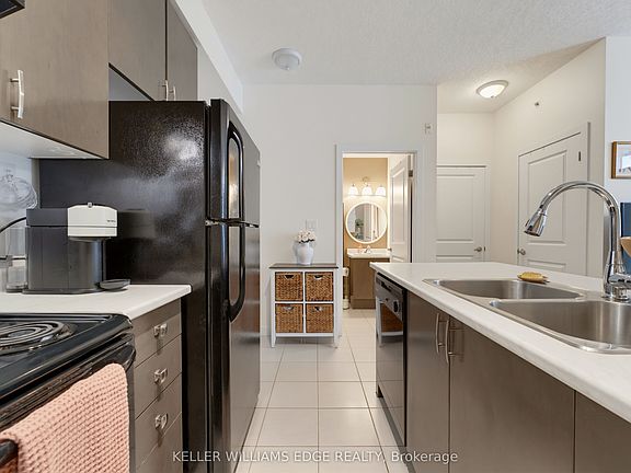 5th image of 85 Robinson St #608