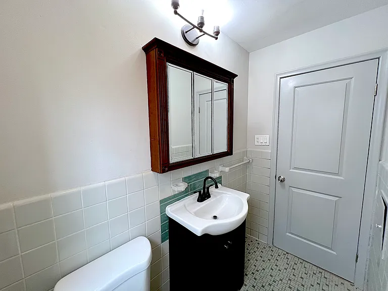 4411 Devonshire Rd — Photo 14